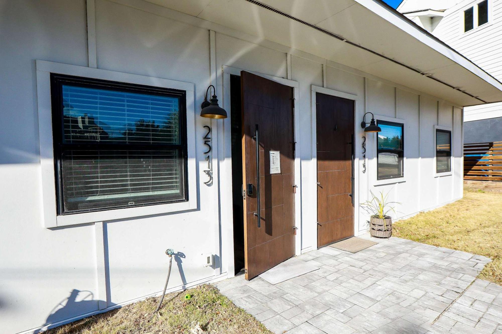 Sojourn 2 Bedroom Steps To The Beach Sleeps 4 Virginia Beach Exterior foto
